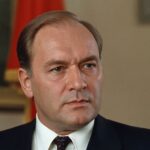 Ferdinand Schmidt-Modrow: Ein Blick auf das Leben und die politischen Errungenschaften des letzten DDR-Ministerpräsidenten